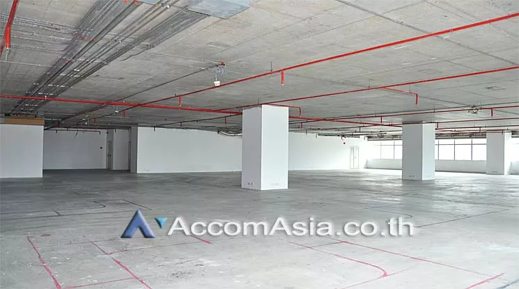 5  Office Space For Rent in Silom ,Bangkok BTS Surasak at Vorawat Building AA12863